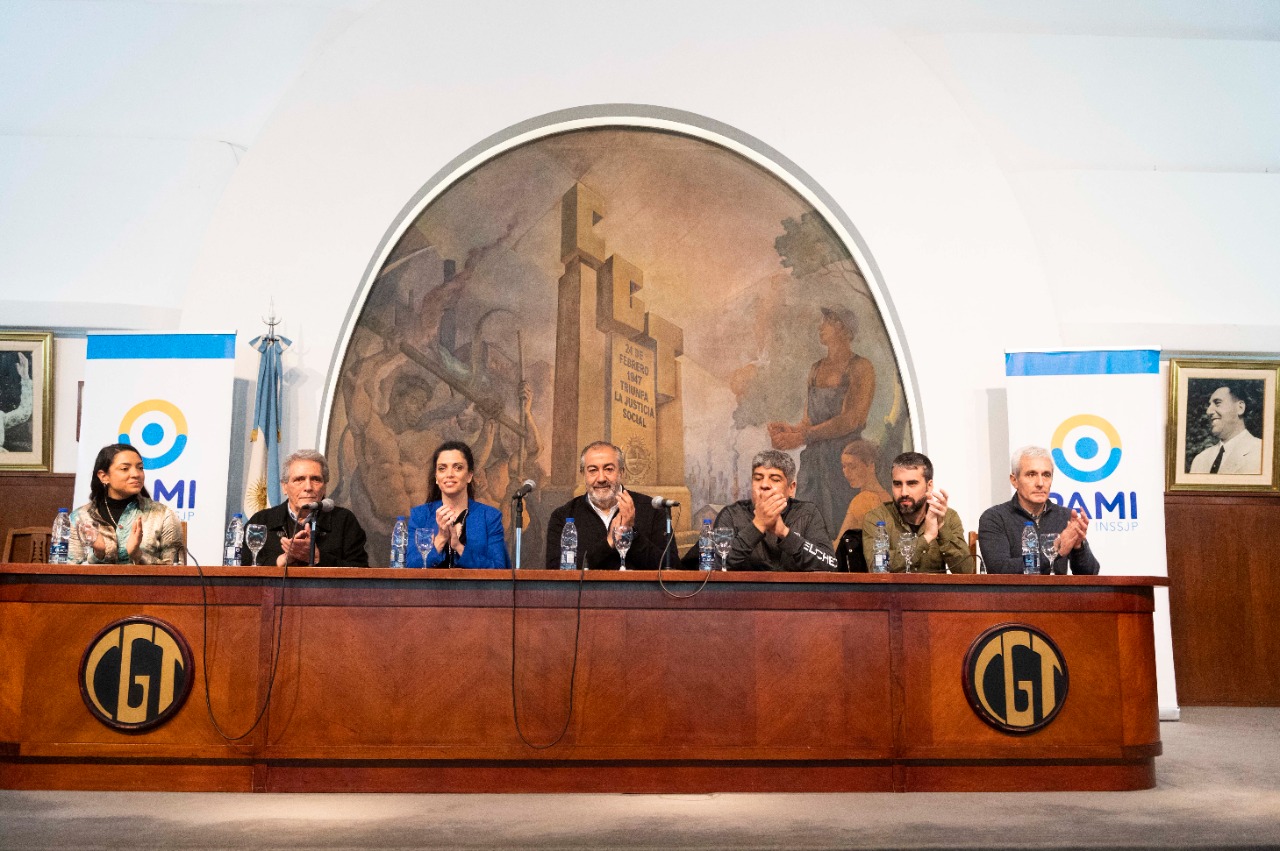 PAMI Y LA CGT FIRMAN UN CONVENIO PARA QUE LOS CENTROS DE JUBILADOS DE PAMI VIAJEN Y DISFRUTEN DE LAS INSTALACIONES DEL LOS HOTELES DE LOS SINDICATOS EN LOS PUNTOS TURÍSTICOS MÁS IMPORTANTES DEL PAÍS