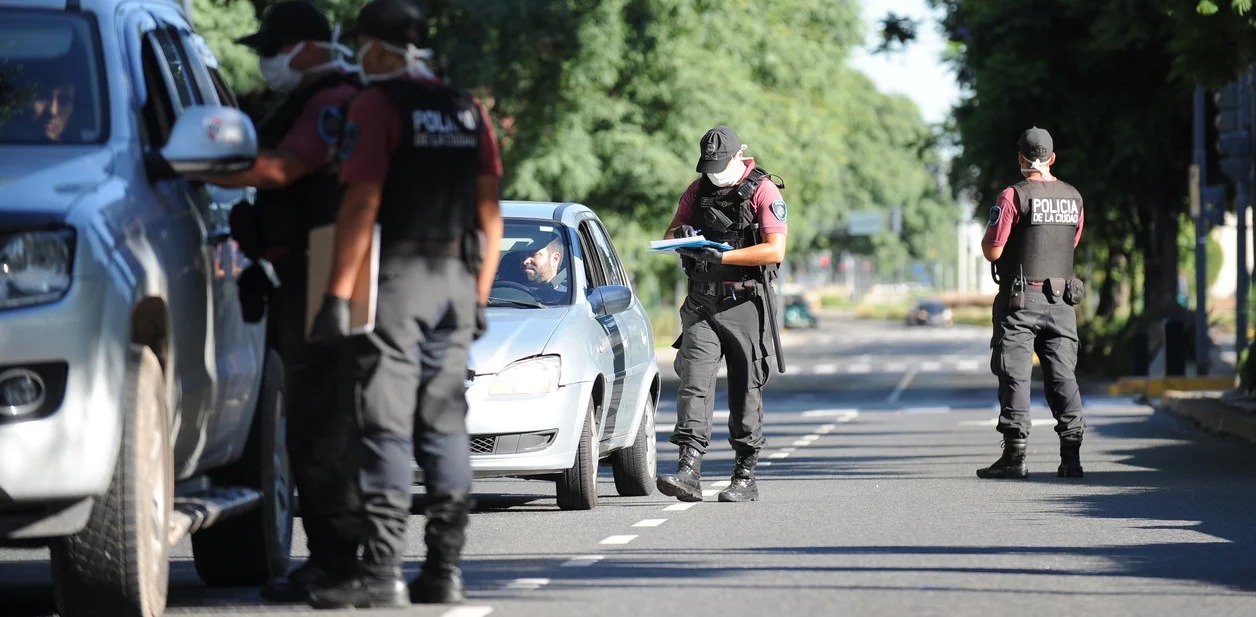 Controles policiales en el marco del aislamiento por el Coronavirus