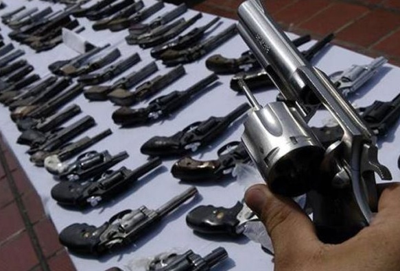 8 muertos cada día por el uso de armas