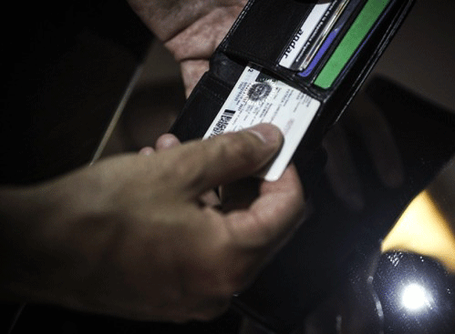 Documentos por favor…