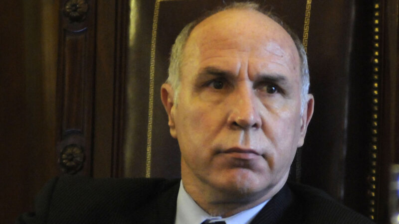 Lorenzetti: «Hay que ponerle límites a todos los tipos de poderes.»
