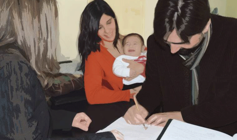 En el nombre del padre… y de la madre