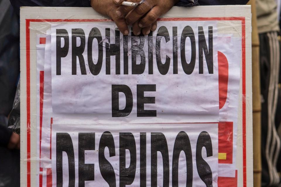 Prorrogan por otros 60 días la prohibición de despidos